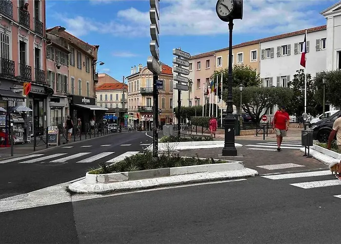 Carina- 2-4 Pers- Standing Hyper Centre Climatisé *