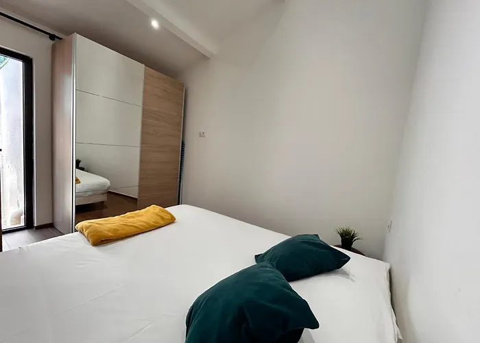 Carina- 2-4 Pers- Standing Hyper Centre Climatisé Appartement Saint-Raphaël