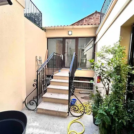 Carina- 2-4 Pers- Standing Hyper Centre Climatisé