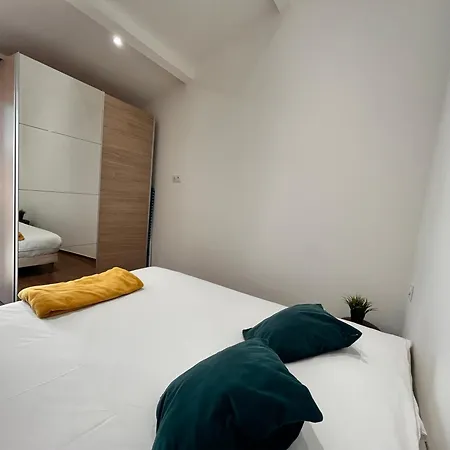 Carina- 2-4 Pers- Standing Hyper Centre Climatise Апартаменти Сен-Рафаель