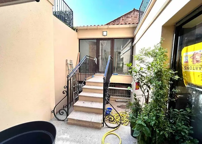 Carina- 2-4 Pers- Standing Hyper Centre Climatisé